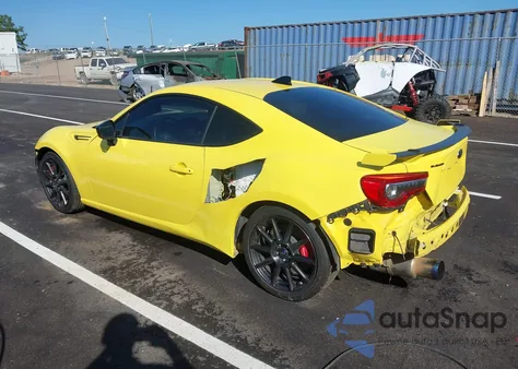 2017 Subaru Brz Series. Yellow из США, поврежденный, VIN JF1ZCAC1XH9601468